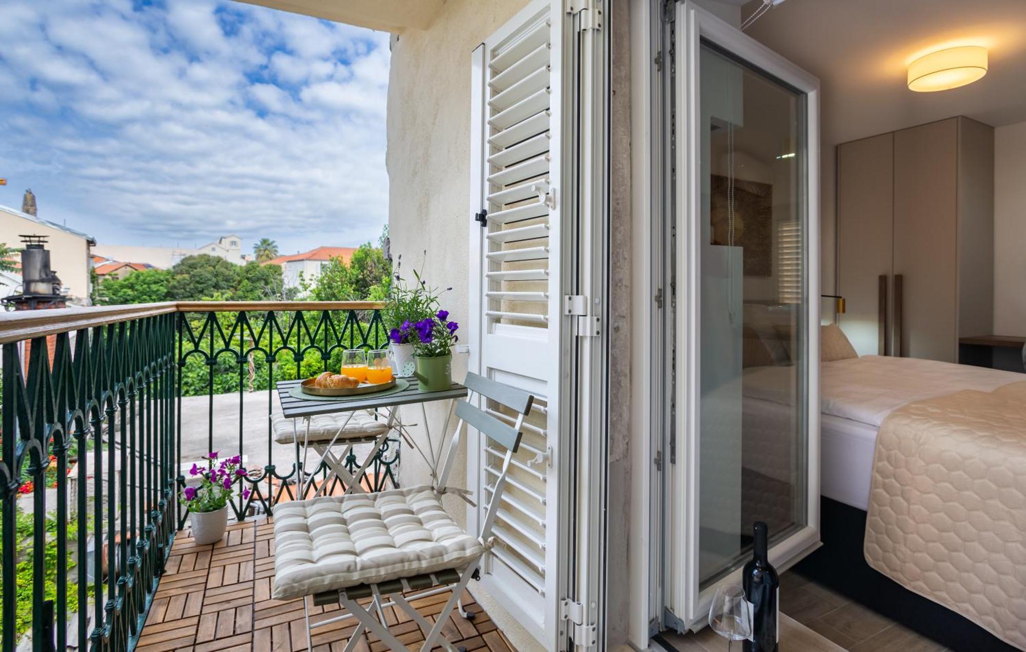 Luxury Lifestyle Rooms Split Buitenkant foto